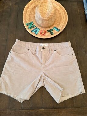 Carve Designs Women's Oahu 6 Inch Gray Short